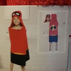 Disney Pixar Incredibles Hooded Towel